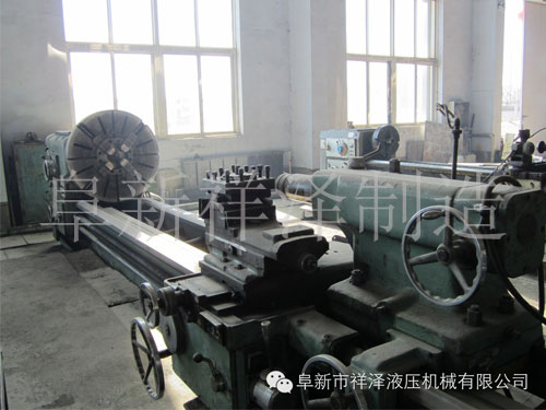 普車CW6163C 最大工件長(zhǎng)度3米、最大工件回轉(zhuǎn)直徑630mm